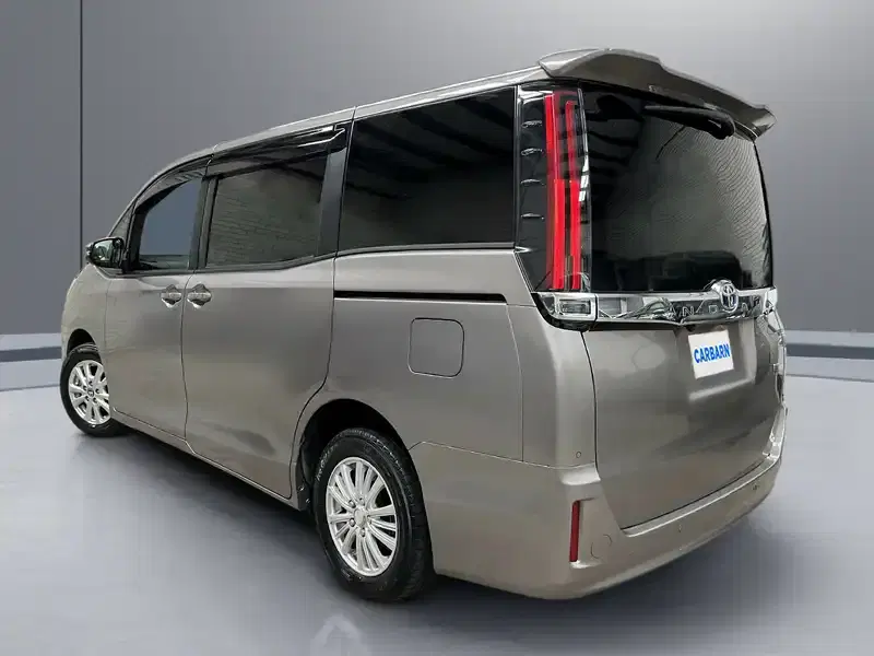 3 - TOYOTA Noah 3 - TOYOTA Noah