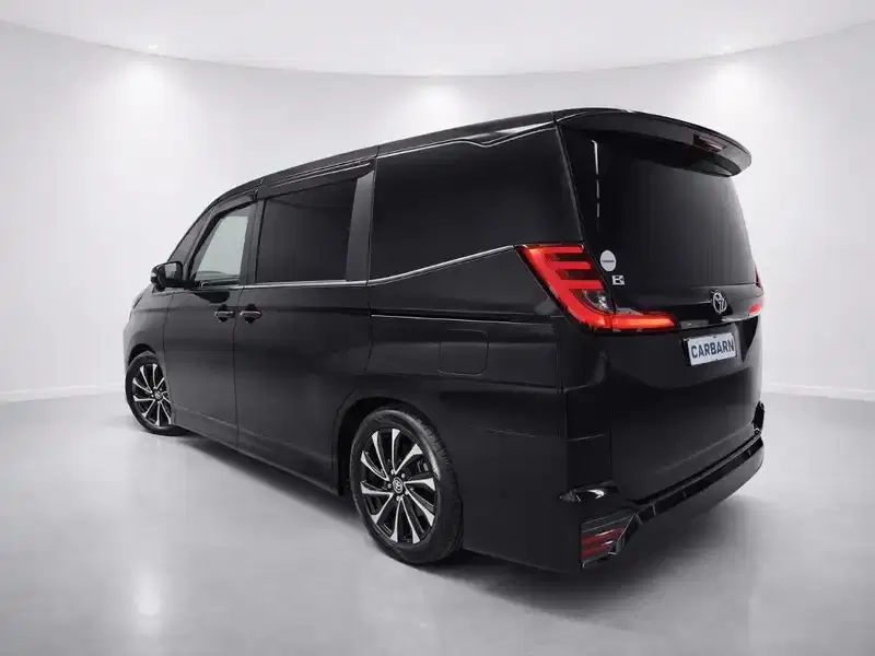 2023 Toyota Noah ZWR90W in Black — exterior view 4 2023 Toyota Noah ZWR90W in Black — exterior view 4