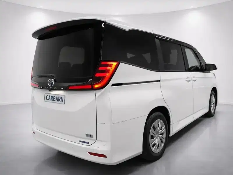 2023 Toyota Noah ZWR90W in White — exterior view 6 2023 Toyota Noah ZWR90W in White — exterior view 6