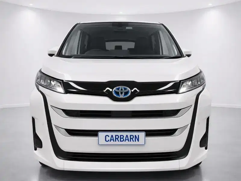2023 Toyota Noah ZWR90W in White — exterior view 8 2023 Toyota Noah ZWR90W in White — exterior view 8