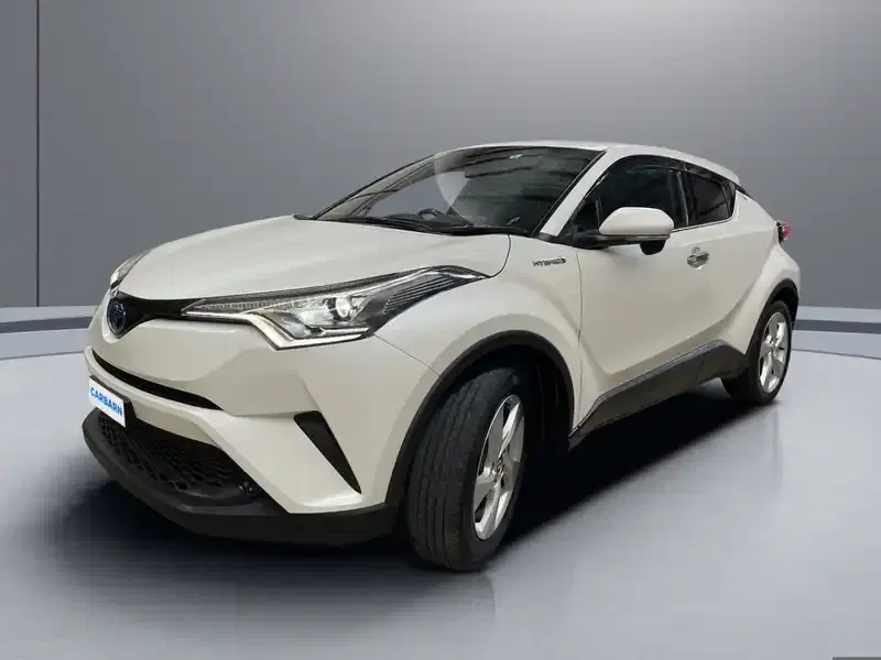 2018 Toyota C-HR ZYX10 in White — exterior view 2 2018 Toyota C-HR ZYX10 in White — exterior view 2