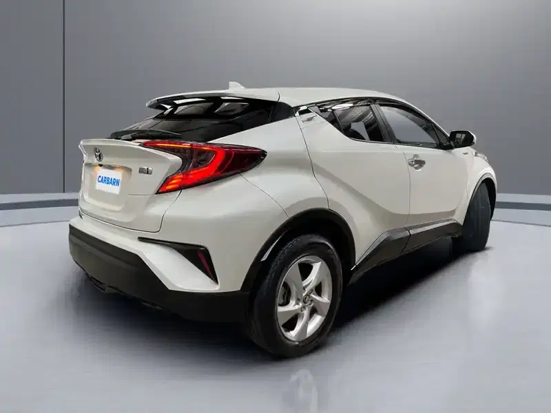 2018 Toyota C-HR ZYX10 in White — exterior view 6 2018 Toyota C-HR ZYX10 in White — exterior view 6