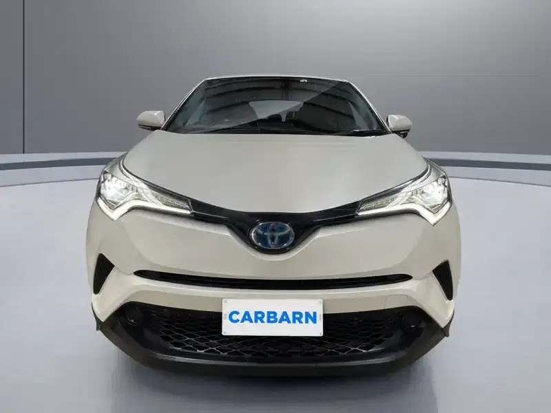 2018 Toyota C-HR ZYX10 in White — exterior view 8 2018 Toyota C-HR ZYX10 in White — exterior view 8