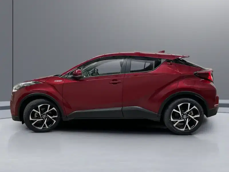 2018 Toyota C-HR ZYX10 in Red — exterior view 3 2018 Toyota C-HR ZYX10 in Red — exterior view 3