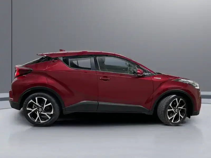 2018 Toyota C-HR ZYX10 in Red — exterior view 7 2018 Toyota C-HR ZYX10 in Red — exterior view 7