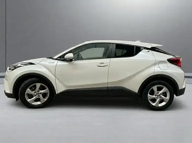2 - TOYOTA C-HR 2 - TOYOTA C-HR