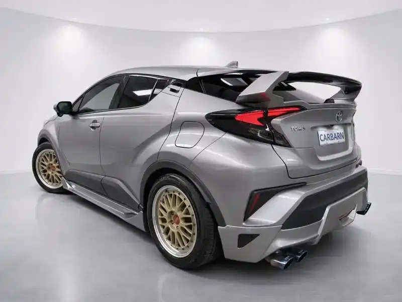 2019 Toyota C-HR ZYX10 in Silver — exterior view 4 2019 Toyota C-HR ZYX10 in Silver — exterior view 4
