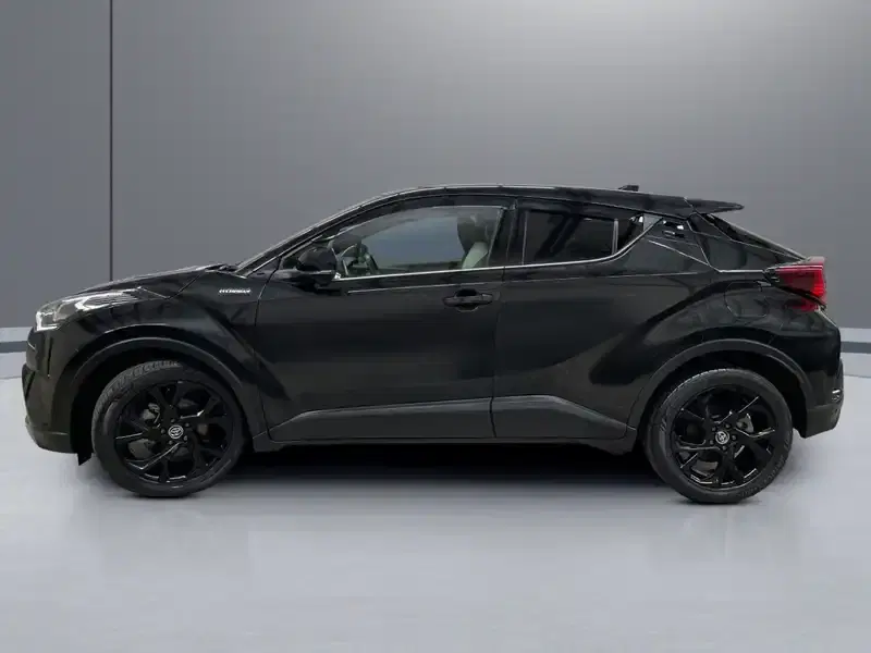 2019 Toyota C-HR ZYX10 in Black — exterior view 3 2019 Toyota C-HR ZYX10 in Black — exterior view 3
