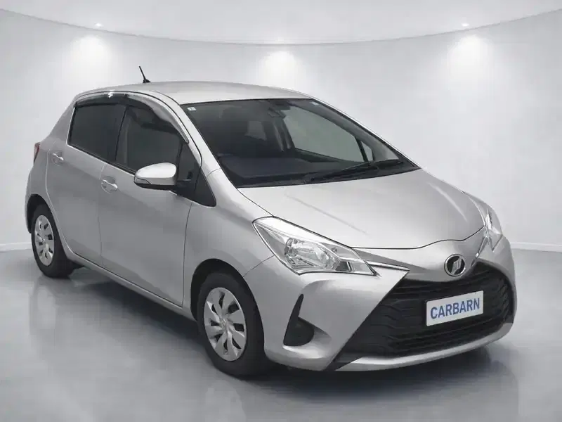 2018 Toyota Vitz KSP130 in Silver — exterior view 1 2018 Toyota Vitz KSP130 in Silver — exterior view 1