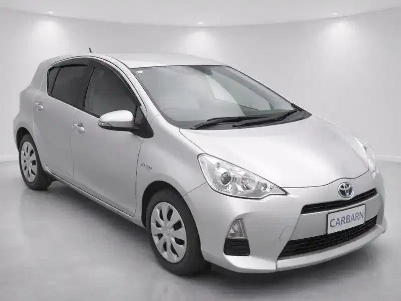 2014 Toyota aqua NHP10 in Silver — exterior view 1 2014 Toyota aqua NHP10 in Silver — exterior view 1