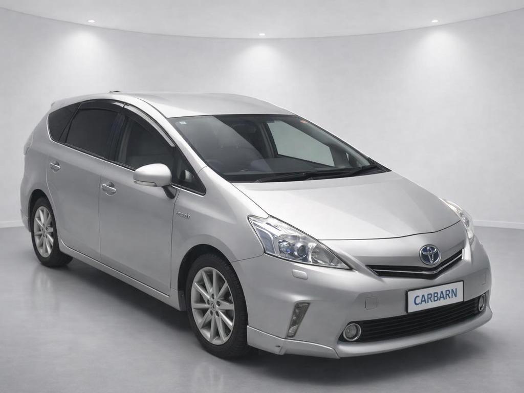 2013 Toyota Prius Alpha Hybrid 2013 Toyota Prius Alpha Hybrid