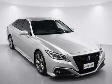 2018 Toyota Crown 53,000 km 2018 Toyota Crown 53,000 km