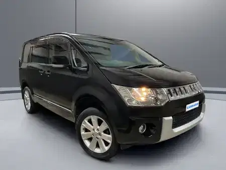 2013 Mitsubishi Delica 121,864 km 2013 Mitsubishi Delica 121,864 km