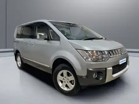 2015 Mitsubishi Delica 108,120 km 2015 Mitsubishi Delica 108,120 km