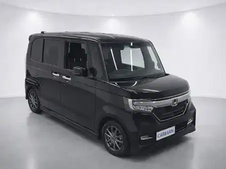 2020 Honda N BOX CUSTOM 18,000 km 2020 Honda N BOX CUSTOM 18,000 km