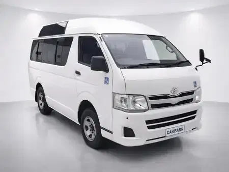 2012 Toyota Hiace 147,000 km 2012 Toyota Hiace 147,000 km