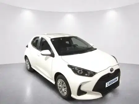 2022 Toyota YARIS 42,000 km 2022 Toyota YARIS 42,000 km