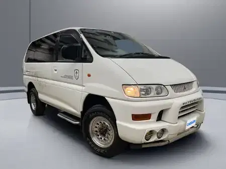 1999 Mitsubishi Delica 142,240 km 1999 Mitsubishi Delica 142,240 km