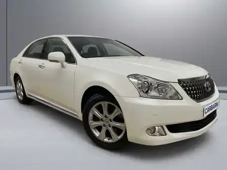 2012 Toyota Crown 35,596 km 2012 Toyota Crown 35,596 km