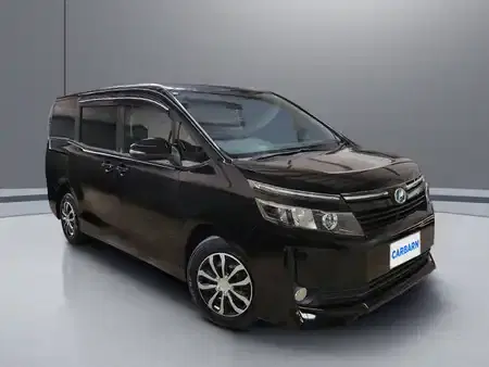 2014 Toyota Voxy 142,040 km 2014 Toyota Voxy 142,040 km