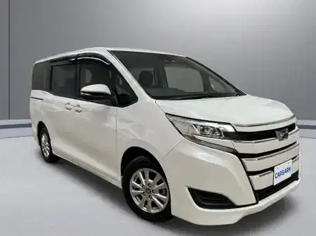2020 Toyota Noah 27,955 km 2020 Toyota Noah 27,955 km