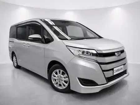 2020 Toyota Noah 74,807 km 2020 Toyota Noah 74,807 km
