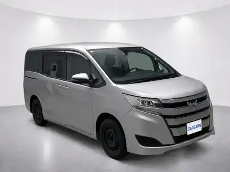 2020 Toyota Noah 75,000 km 2020 Toyota Noah 75,000 km