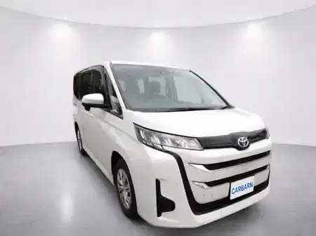 2023 Toyota Noah 66,000 km 2023 Toyota Noah 66,000 km